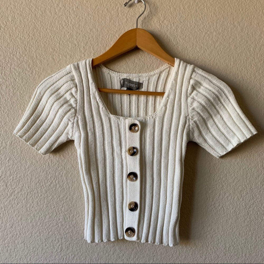 4sienna button up crop top